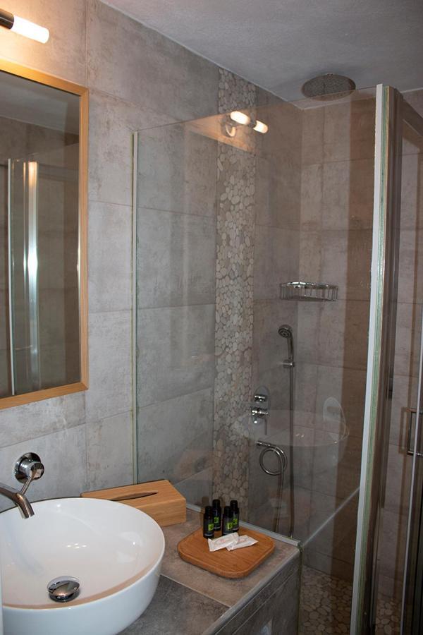 Agnadema Luxury Residences Schoinoussa Dış mekan fotoğraf