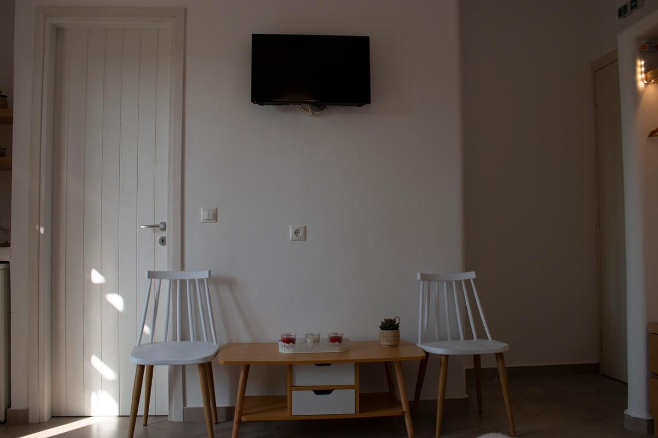 Agnadema Luxury Residences Schoinoussa Dış mekan fotoğraf
