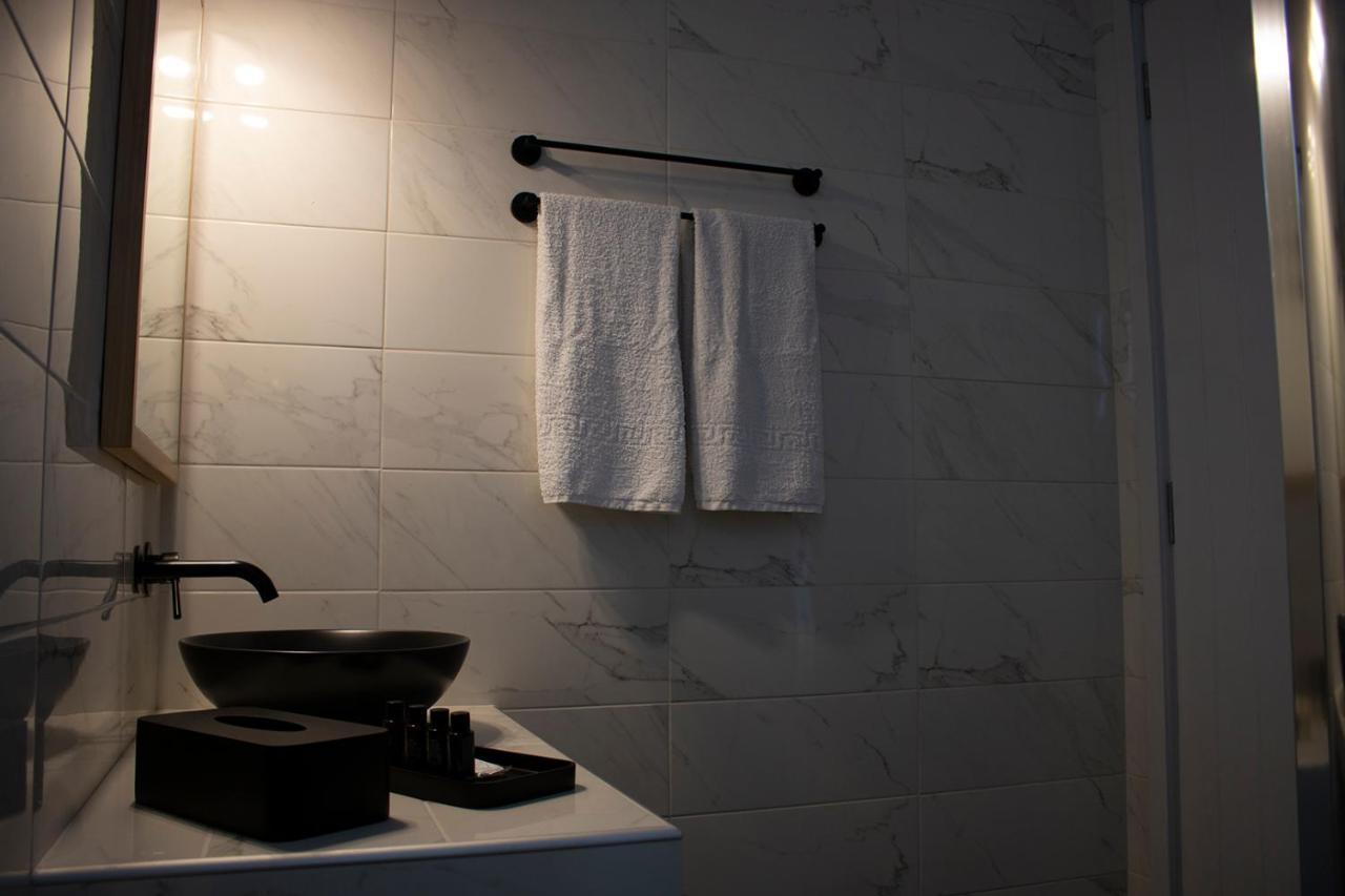 Agnadema Luxury Residences Schoinoussa Dış mekan fotoğraf