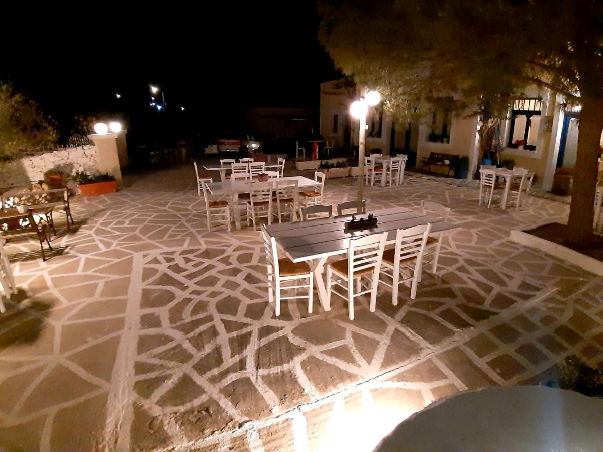 Agnadema Luxury Residences Schoinoussa Dış mekan fotoğraf